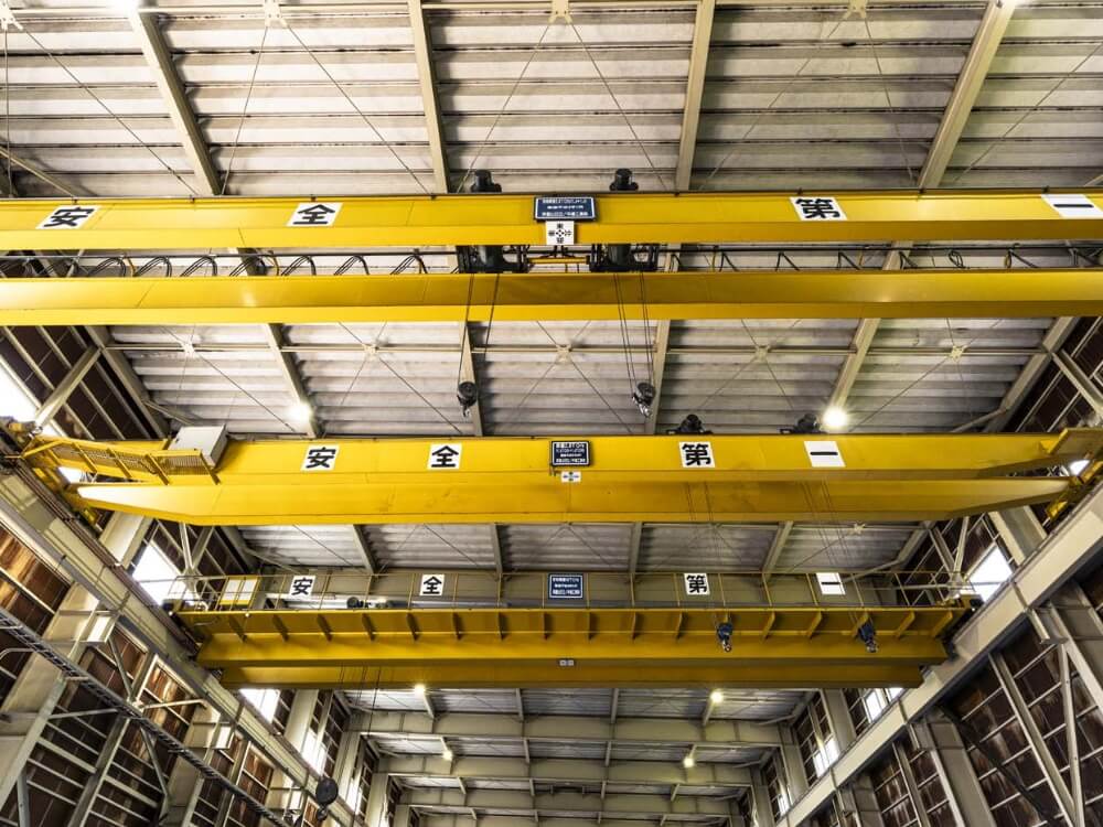 充実した荷役設備・重機